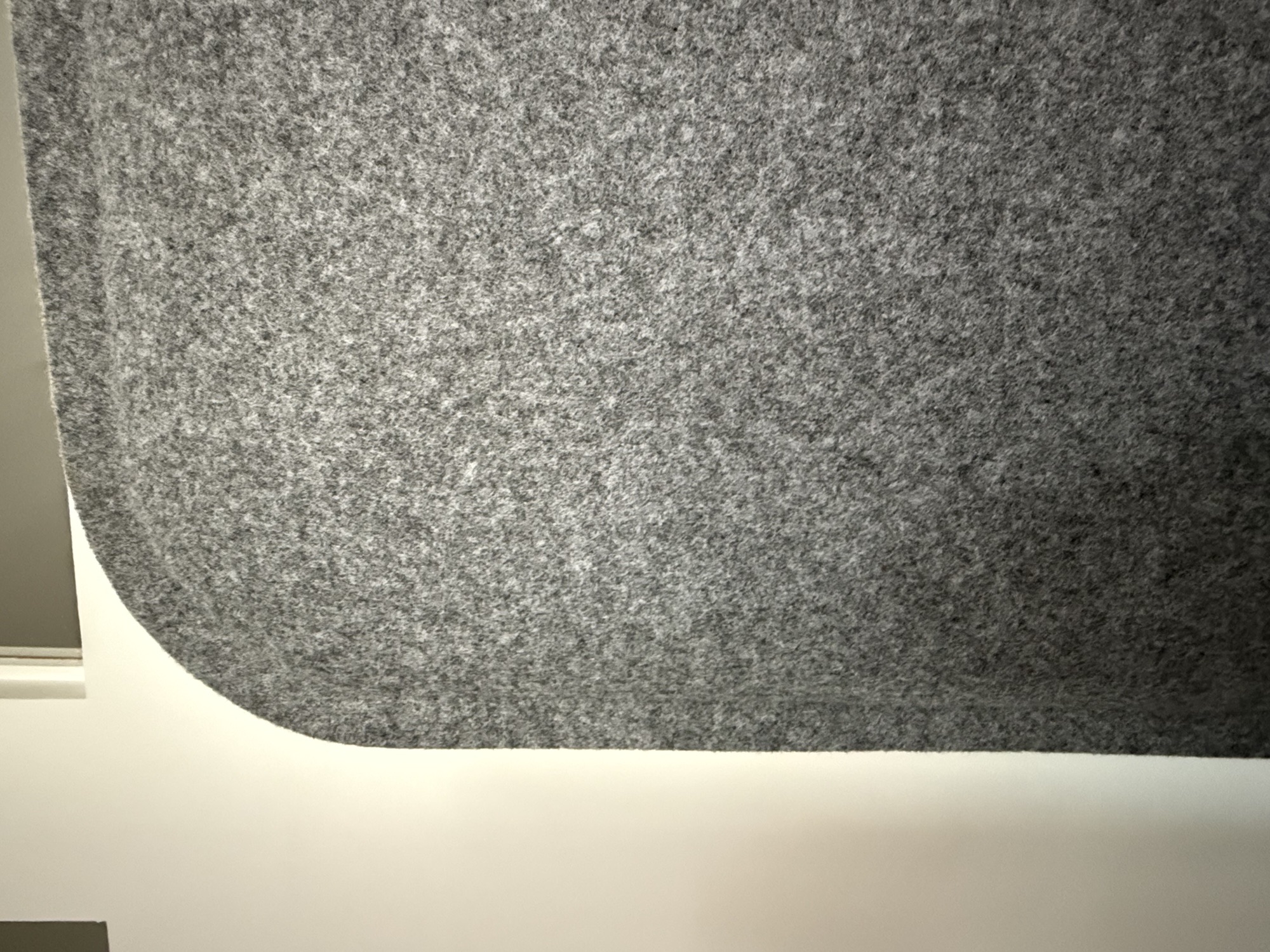 ABVERKAUF: 186x80 Akustikstellwand in Stoff grau - Fuß schwarz