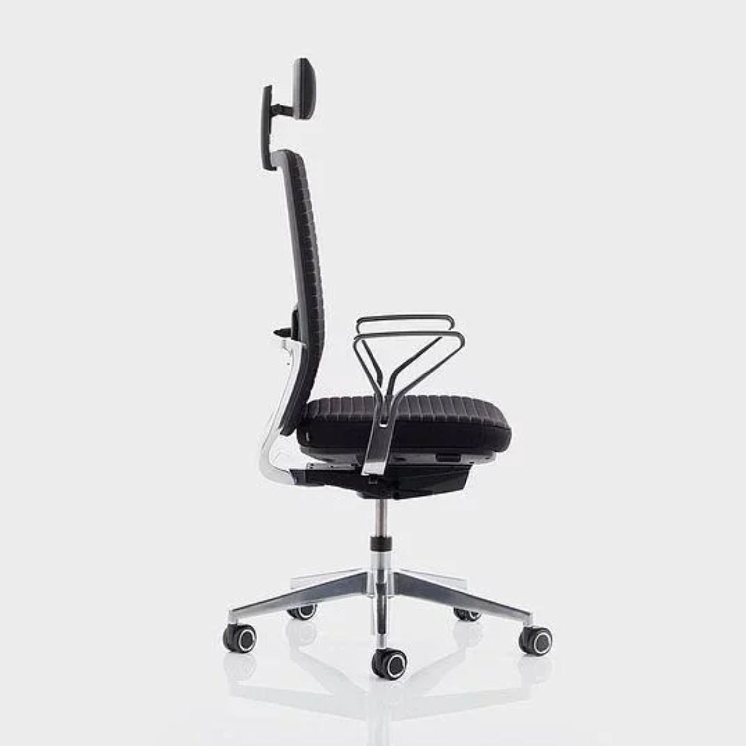 Ergonomischer Drehstuhl für gesundes Arbeiten