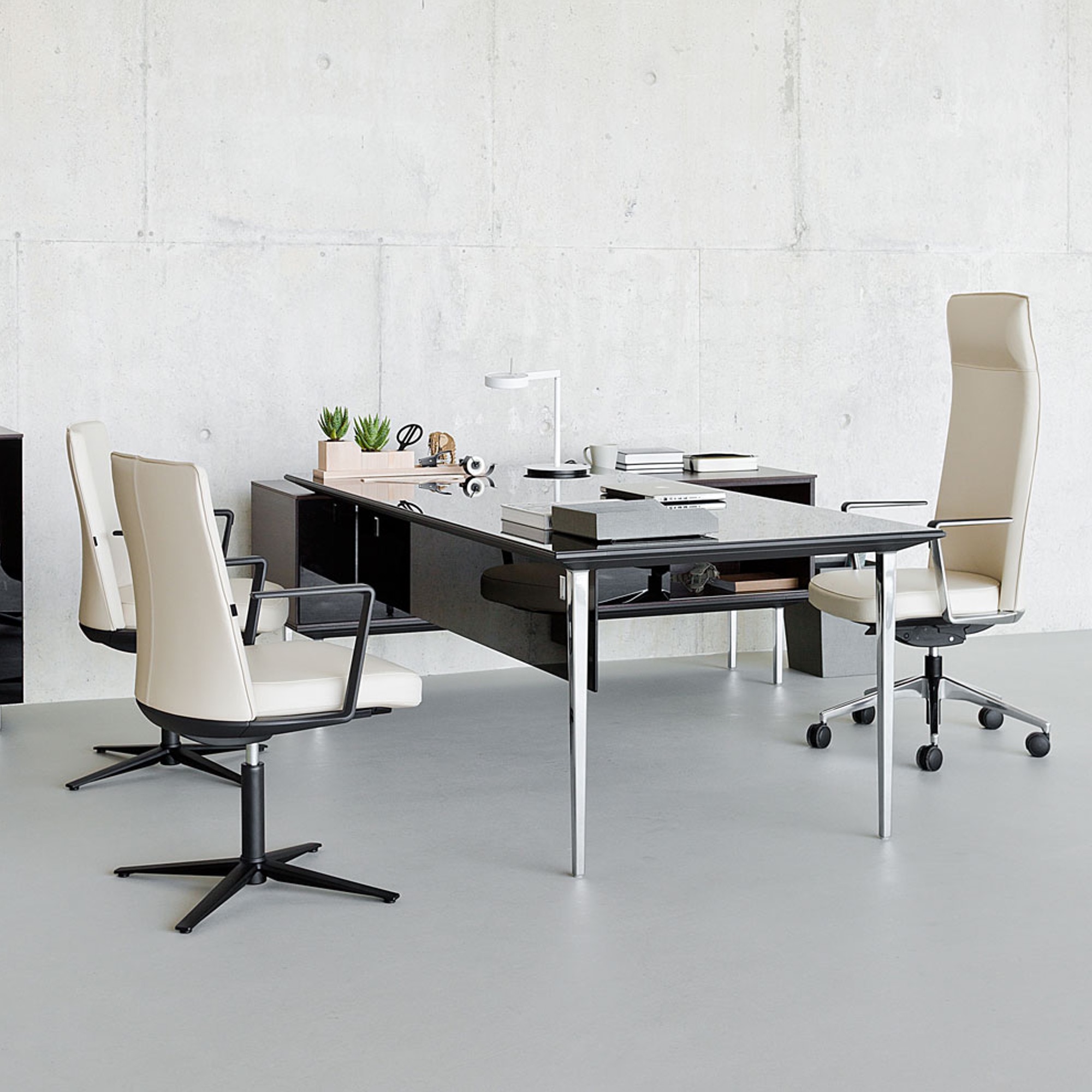 Actiu LONGO Schreibtisch Executive mit Sideboard