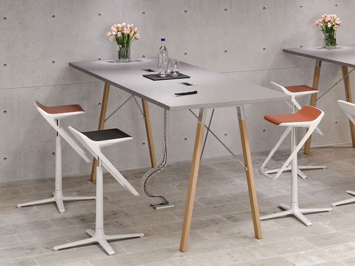 Stehtische & Hochtische für Ihr Büro bestellen | 4bueromoebel.de